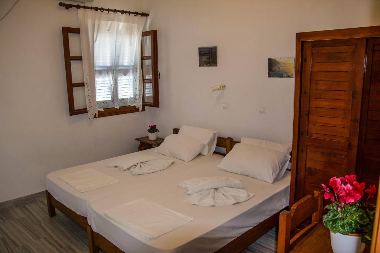 Ioanna Rooms Naoussa Esterno foto