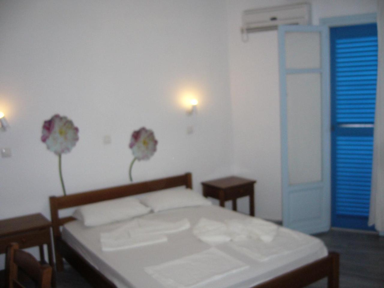 Ioanna Rooms Naoussa Esterno foto